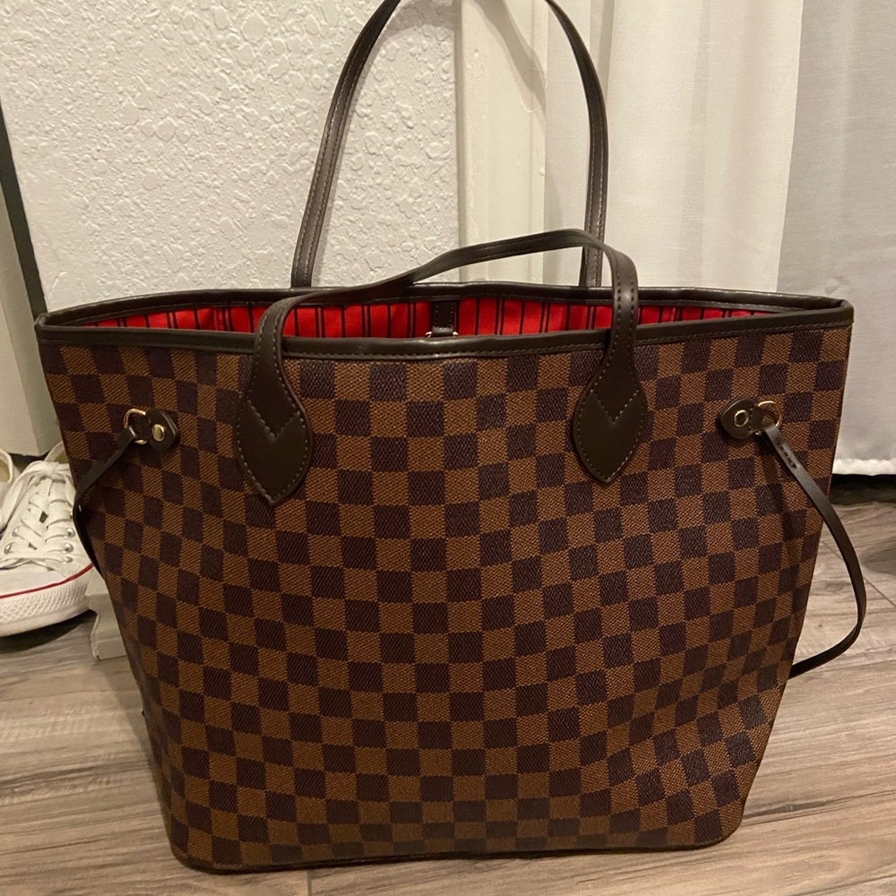 purse and pouch